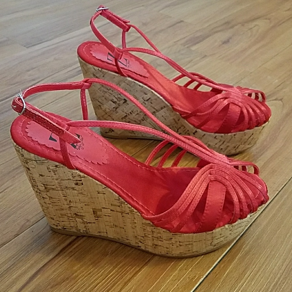 Sergio Zelcer red platform wedges!